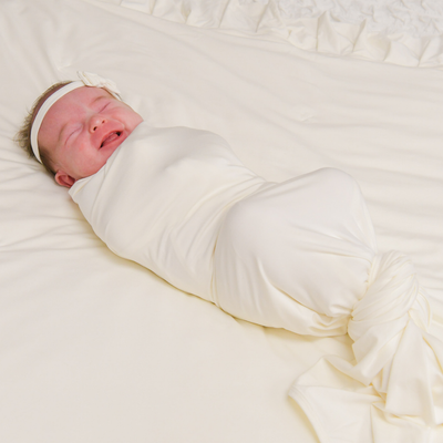 How to Properly Swaddle a Baby